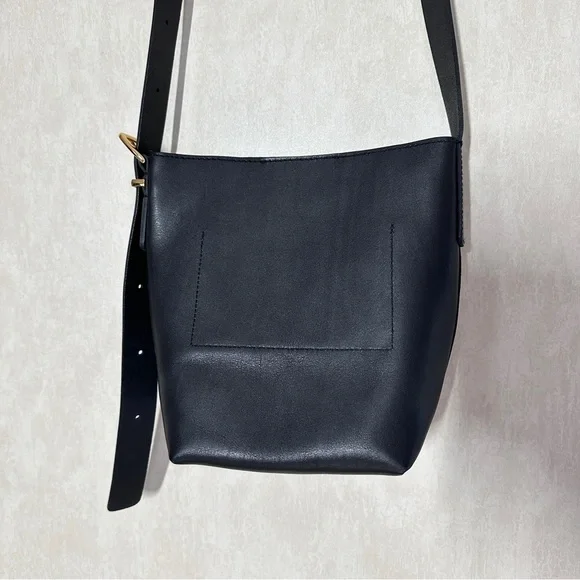 NWT Madewell Women’s The Essential Mini Bucket Tote Bag Crossbody Leather Black - Picture 6 of 16